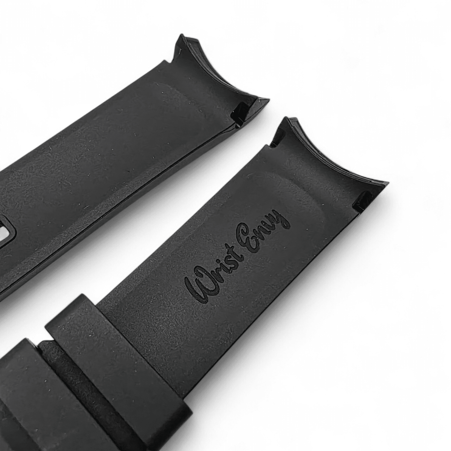 Curved End FKM Rubber Watch Strap 20mm Black - Wrist Envy