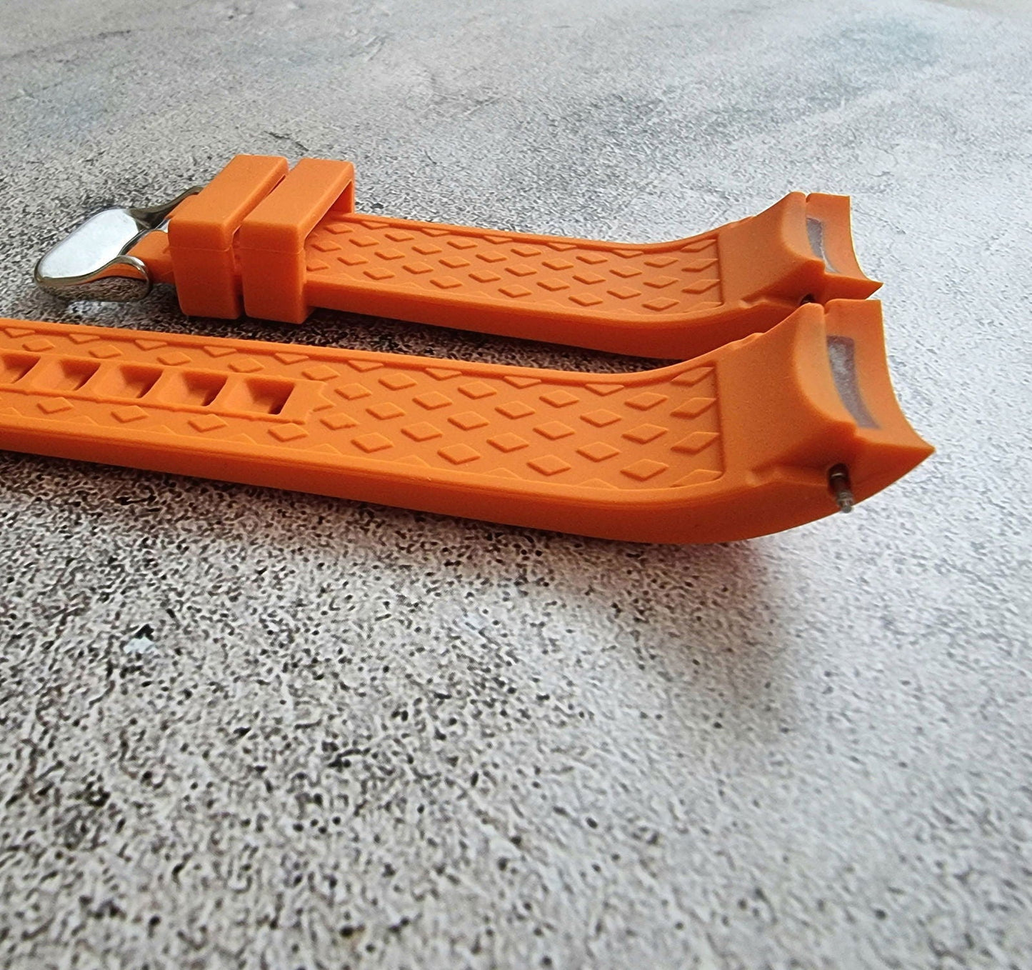 Curved End Silicone Rubber Watch Strap Band 22mm Black Grey Orange Blue - Wrist Envy