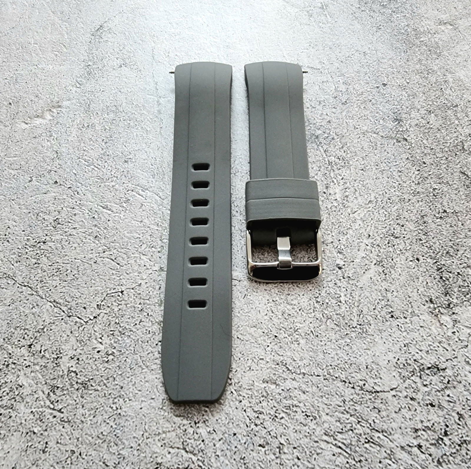 Curved End Silicone Rubber Watch Strap Band 22mm Black Grey Orange Blue - Wrist Envy