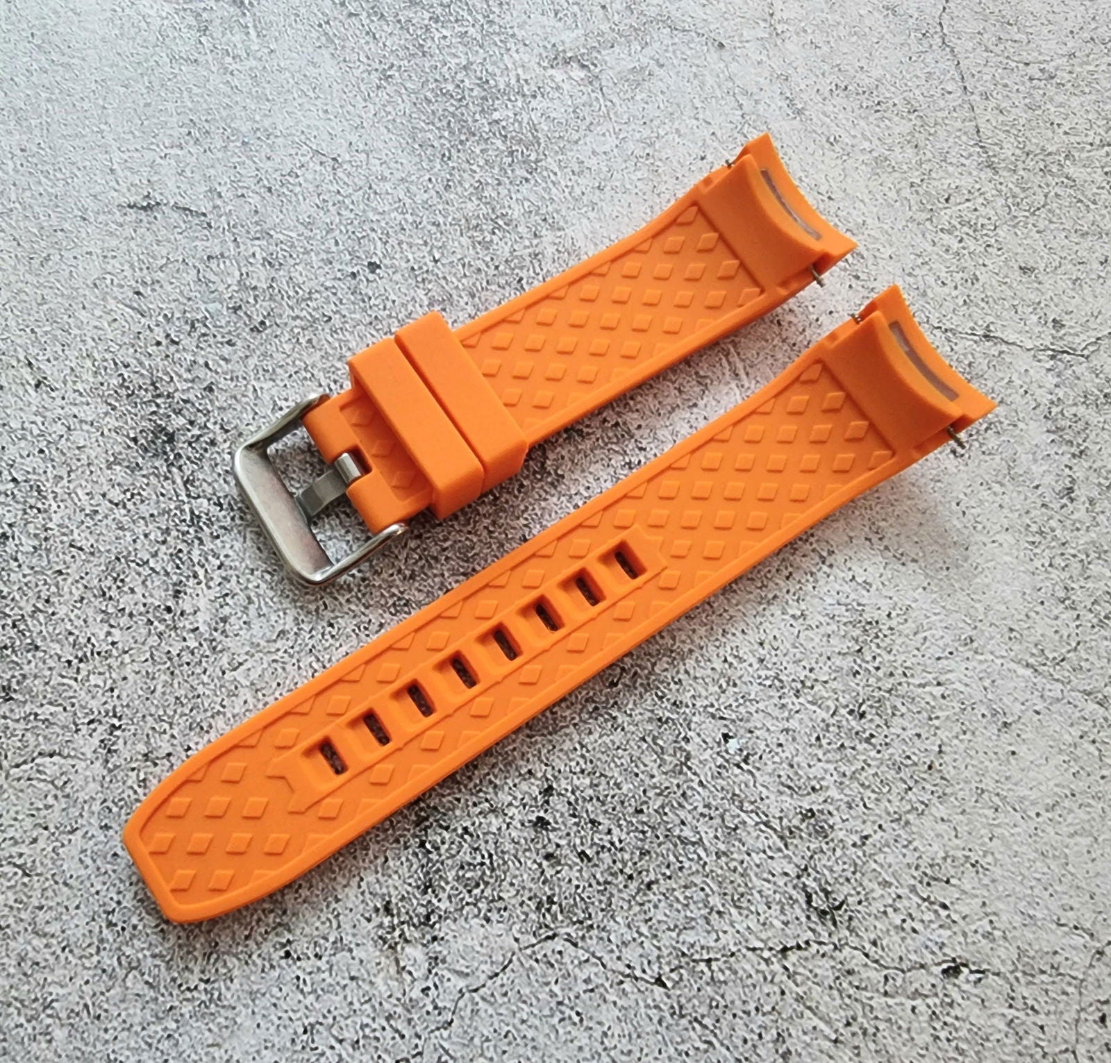 Curved End Silicone Rubber Watch Strap Band 22mm Black Grey Orange Blue - Wrist Envy