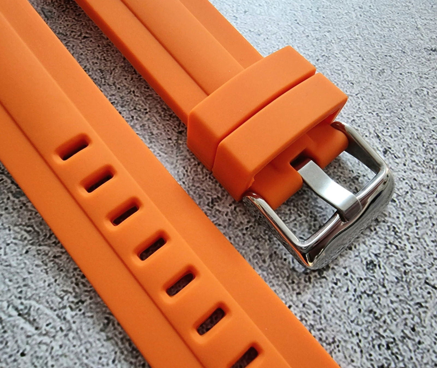 Curved End Silicone Rubber Watch Strap Band 22mm Black Grey Orange Blue - Wrist Envy