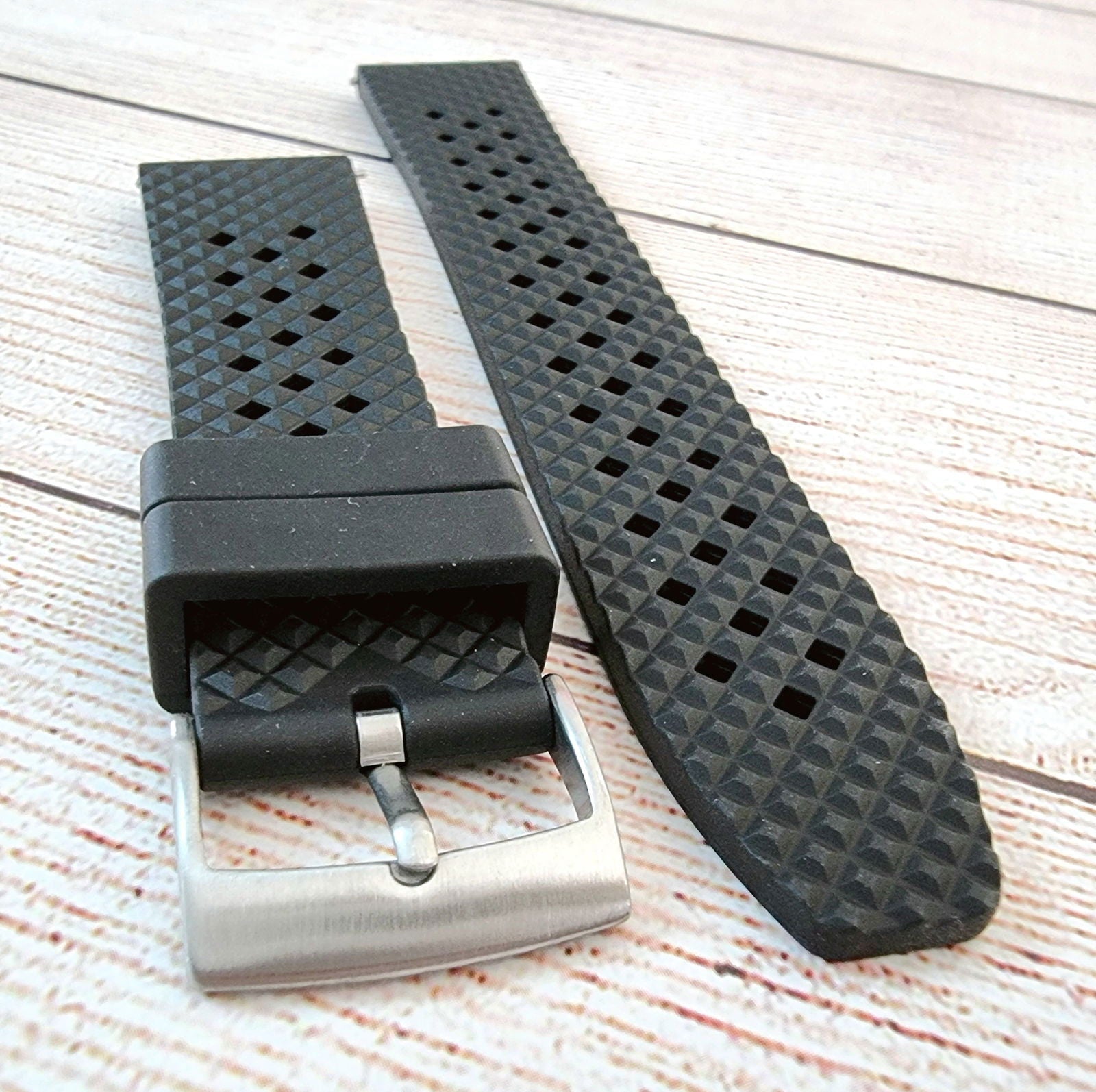 FKM Rubber Honeycomb Divers Watch Strap Band 20mm 22mm Black - Wrist Envy