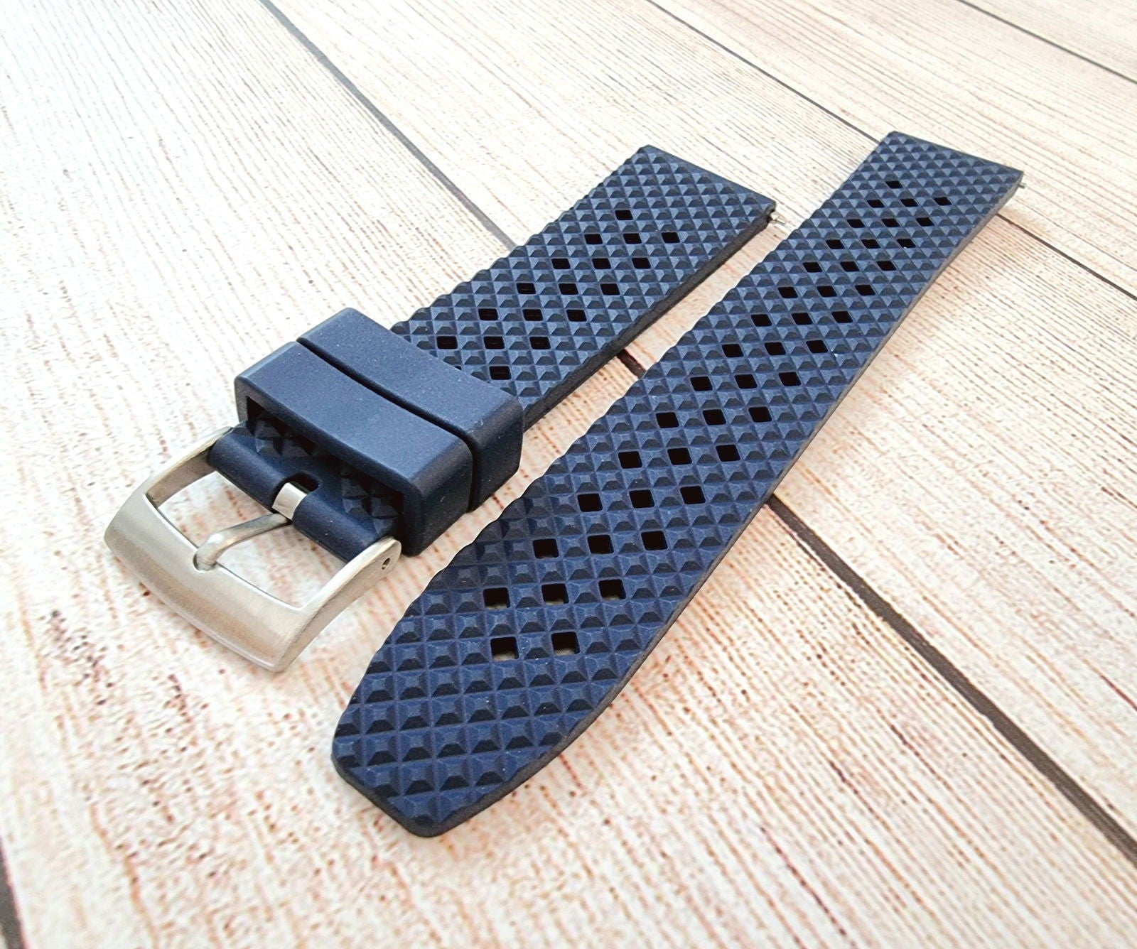 FKM Rubber Honeycomb Divers Watch Strap Band 20mm 22mm Blue - Wrist Envy