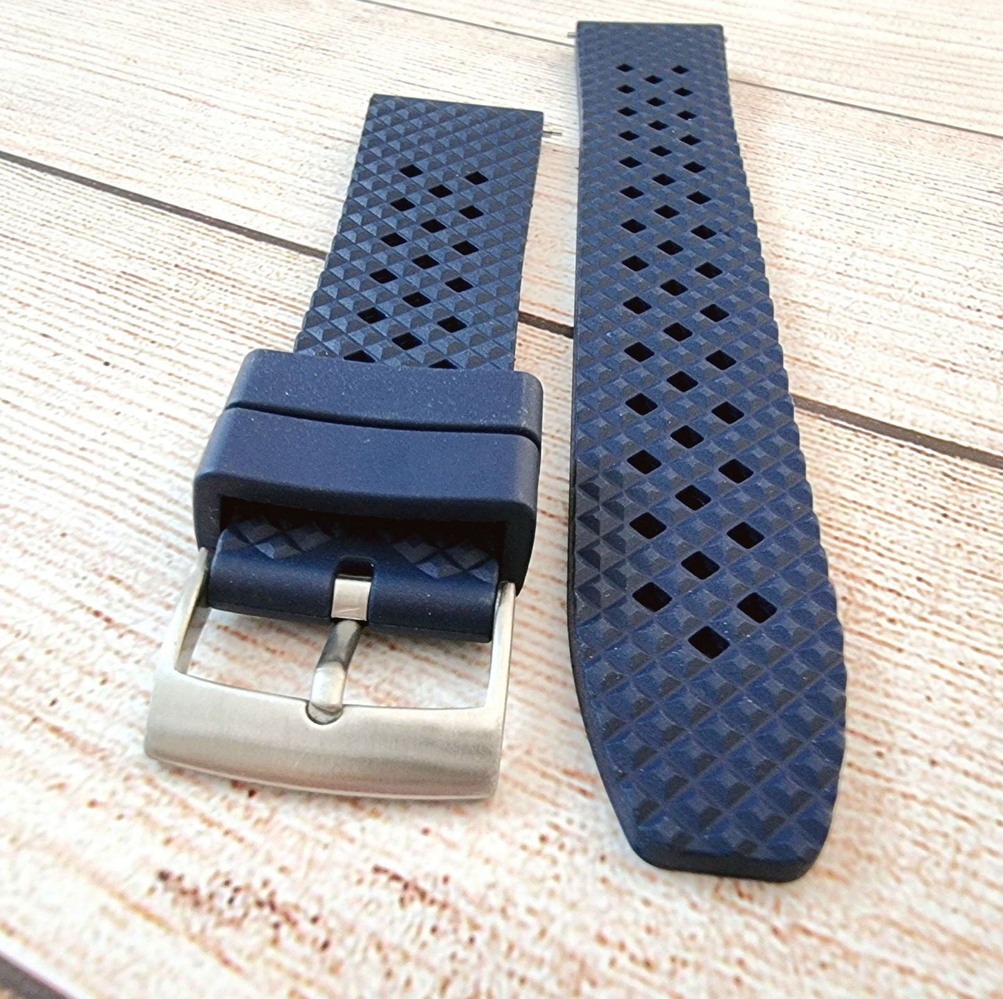 FKM Rubber Honeycomb Divers Watch Strap Band 20mm 22mm Blue - Wrist Envy