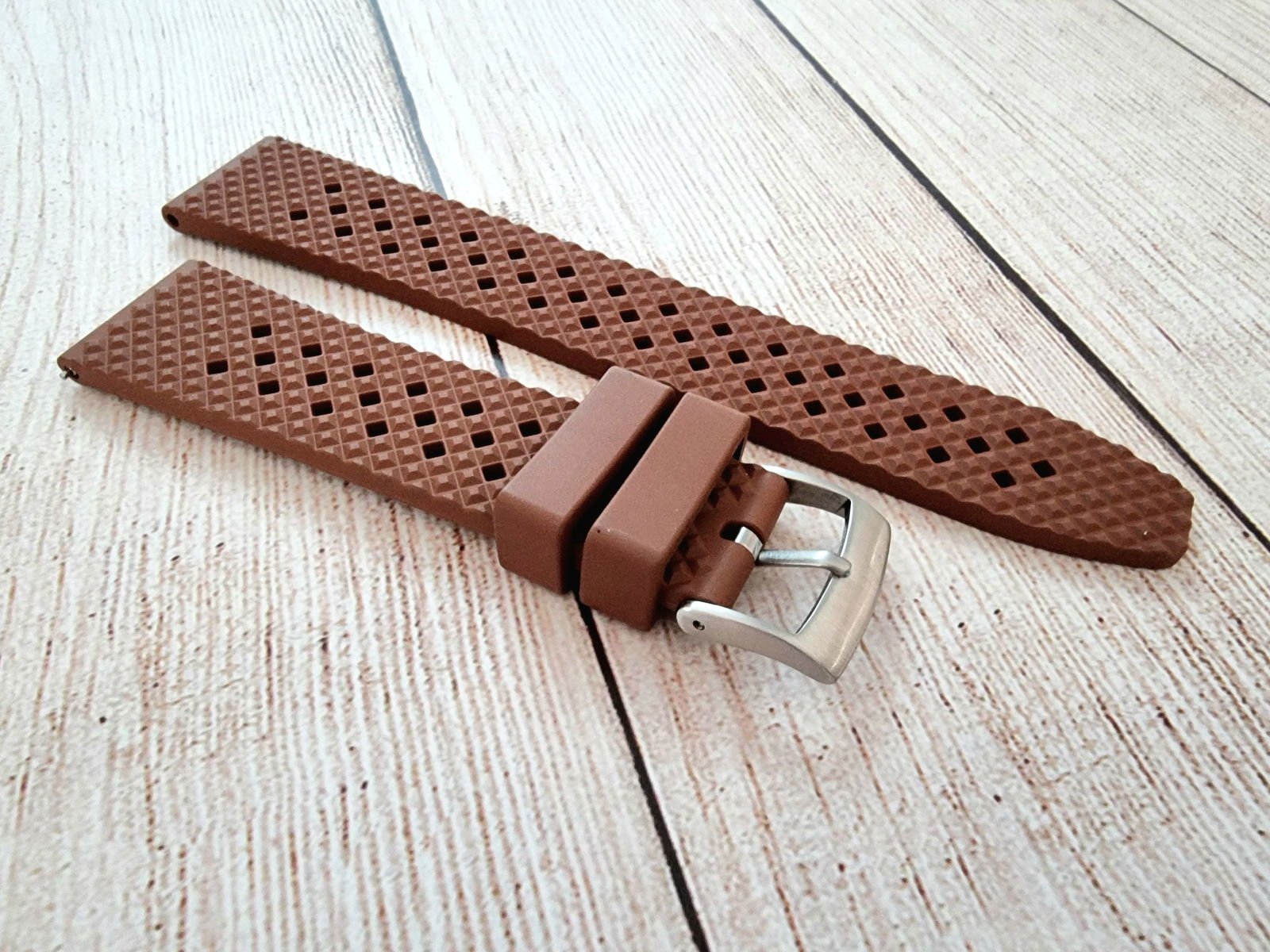FKM Rubber Honeycomb Divers Watch Strap Band 20mm 22mm Brown - Wrist Envy