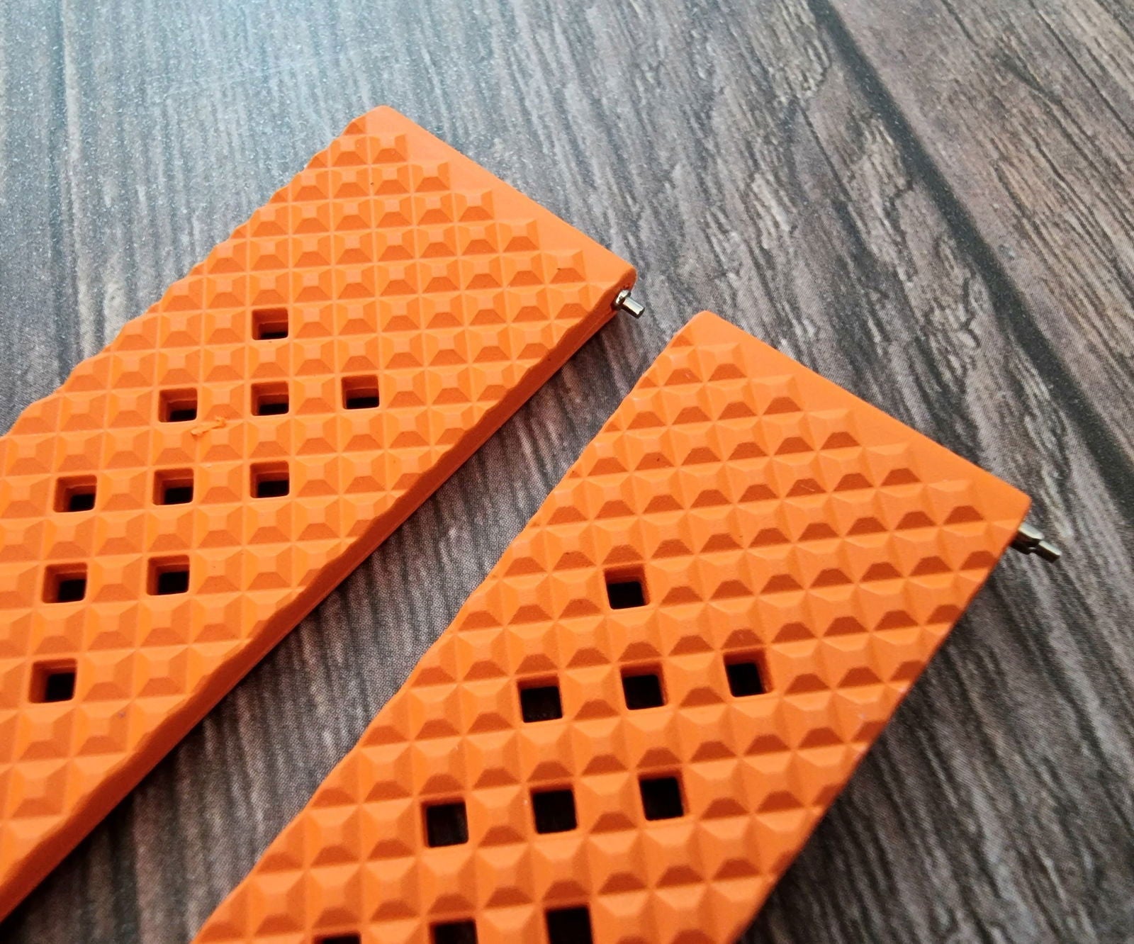 FKM Rubber Honeycomb Divers Watch Strap Band 20mm 22mm Orange - Wrist Envy
