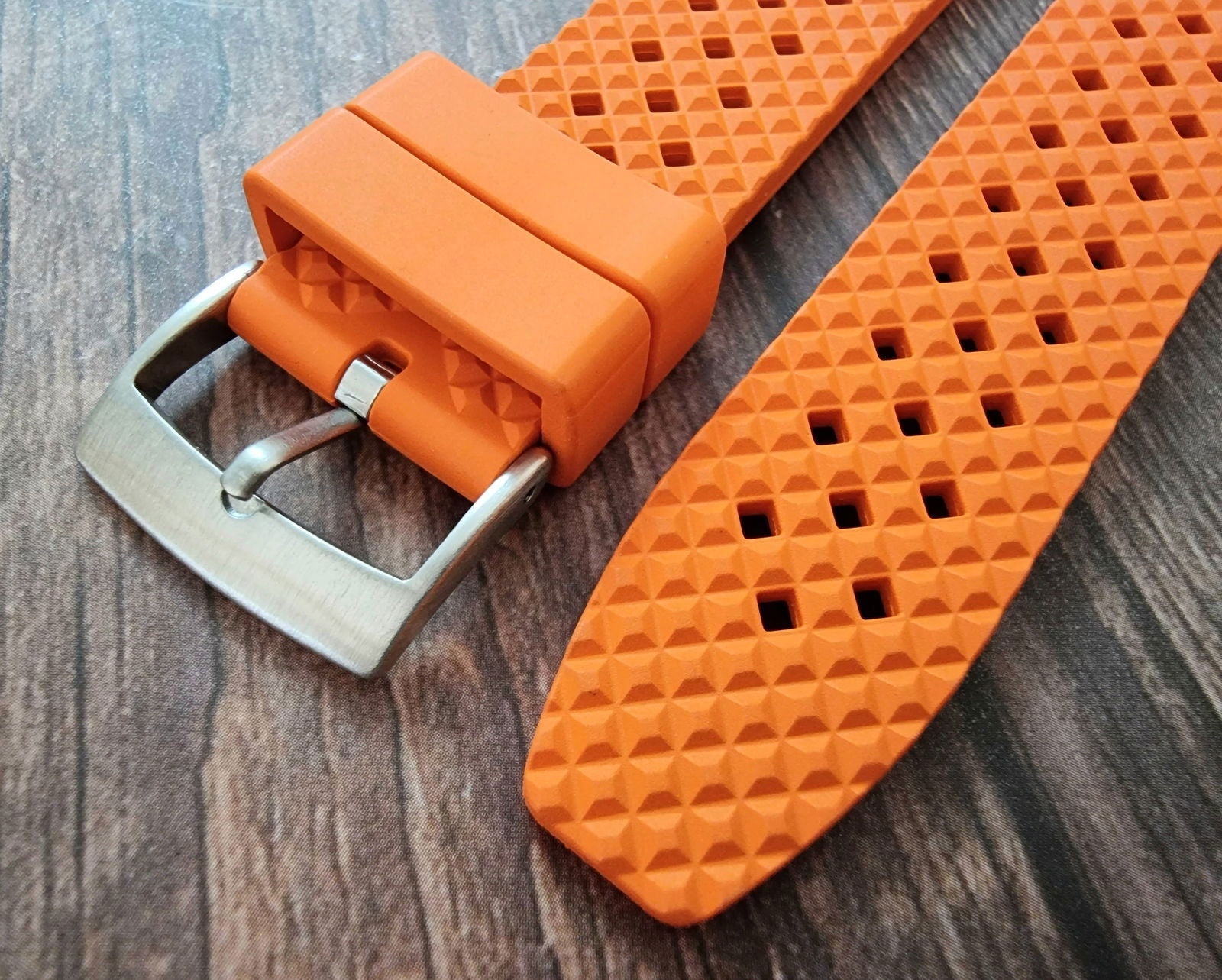FKM Rubber Honeycomb Divers Watch Strap Band 20mm 22mm Orange - Wrist Envy