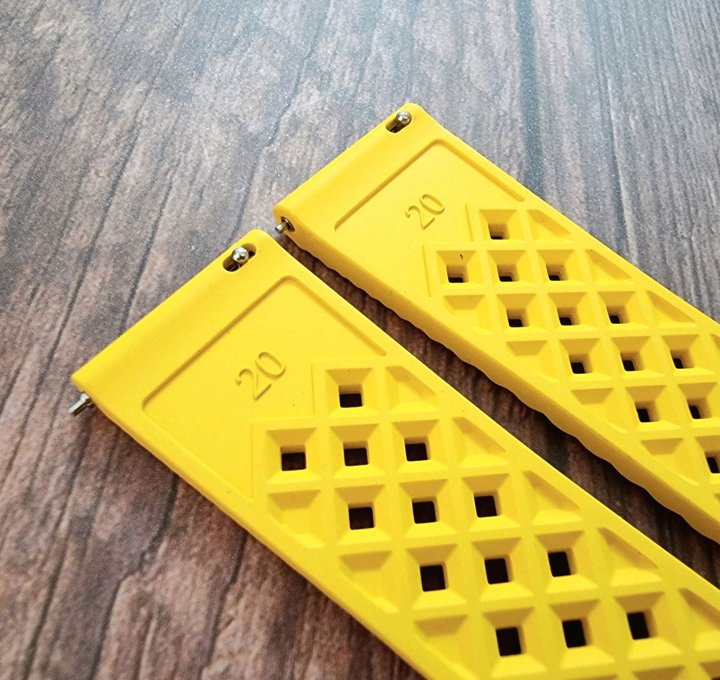 FKM Rubber Honeycomb Divers Watch Strap Band 20mm 22mm Yellow - Wrist Envy