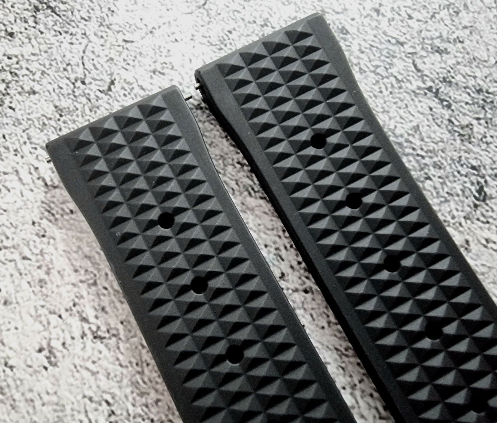 FKM Rubber Waffle Divers High Quality Watch Strap Band 20mm 22mm Black - Wrist Envy