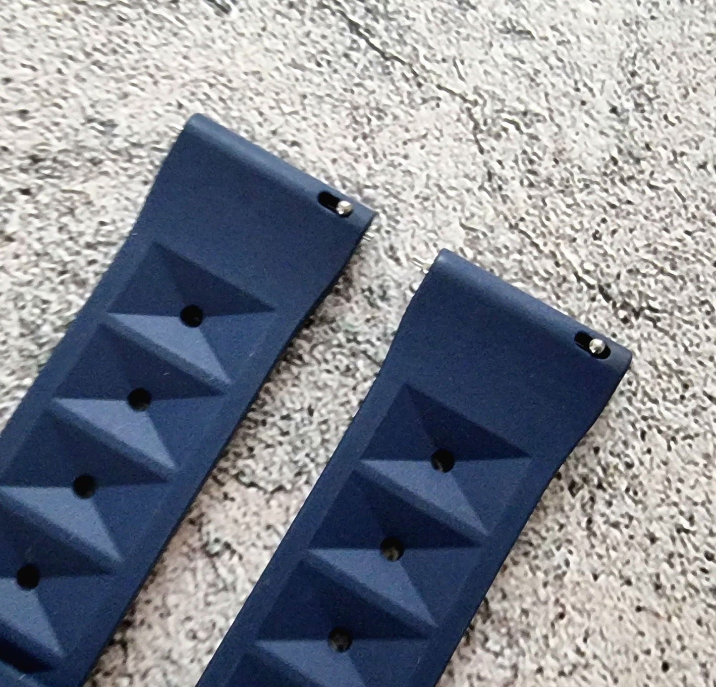 FKM Rubber Waffle Divers High Quality Watch Strap Band 20mm 22mm Blue - Wrist Envy