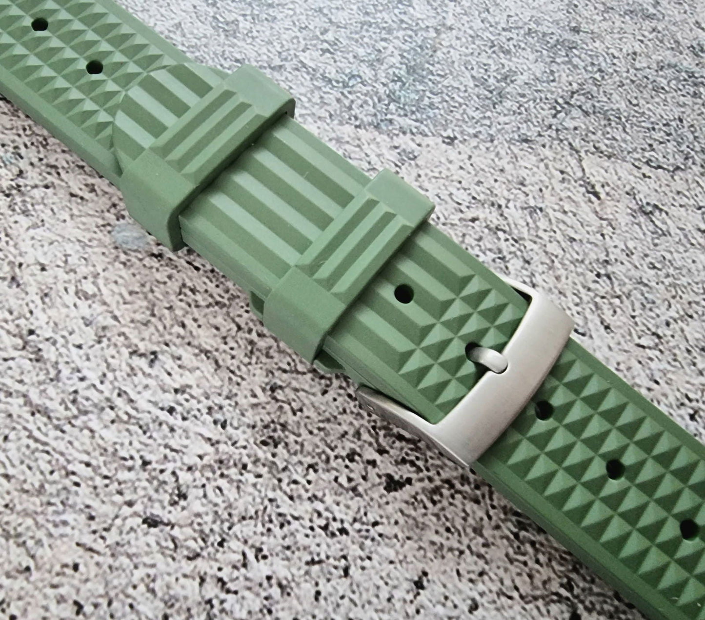 FKM Rubber Waffle Divers High Quality Watch Strap Band 20mm 22mm Green - Wrist Envy