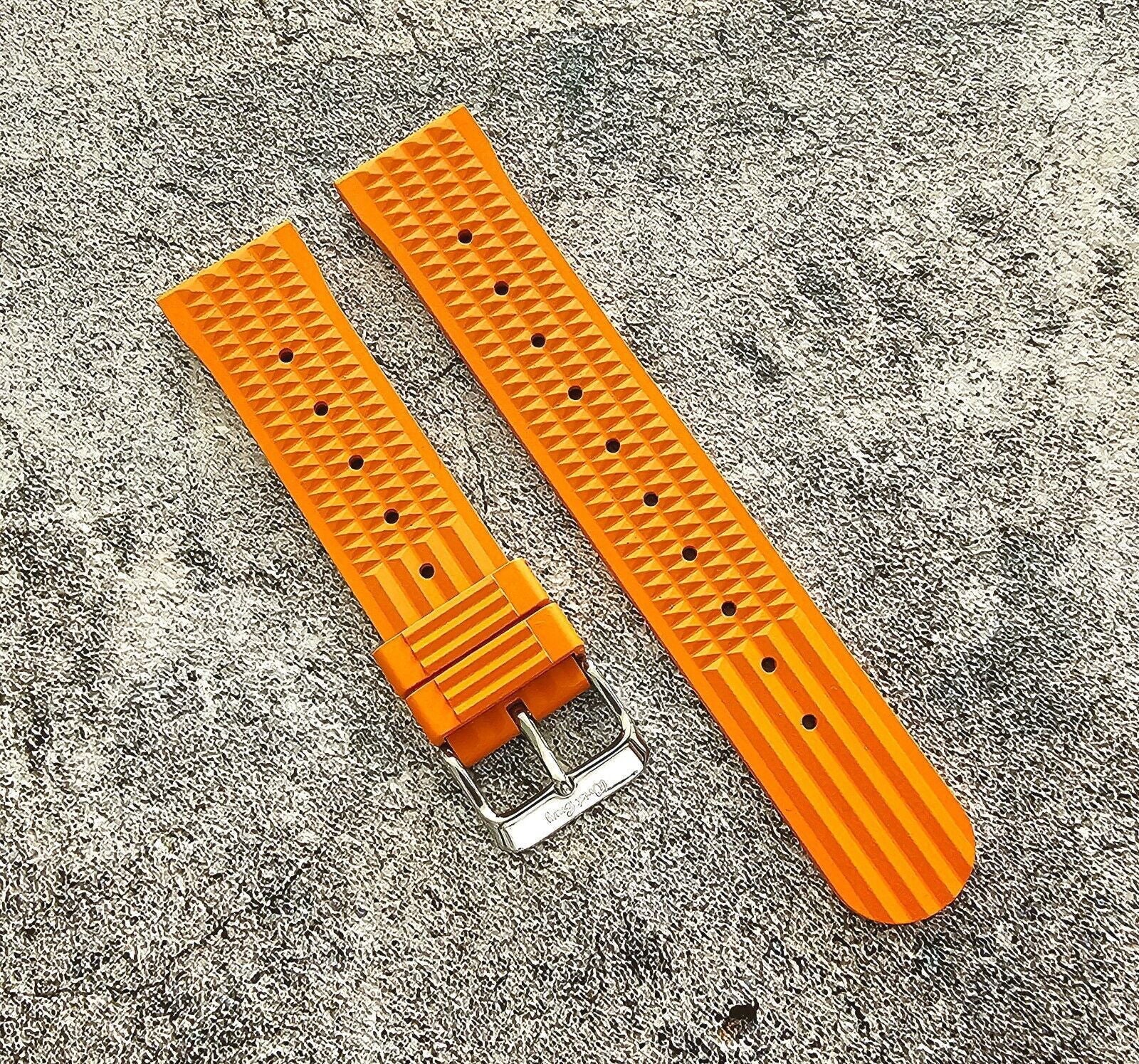 FKM Rubber Waffle Watch Strap Band Retro Divers Orange 20mm 22mm - Wrist Envy