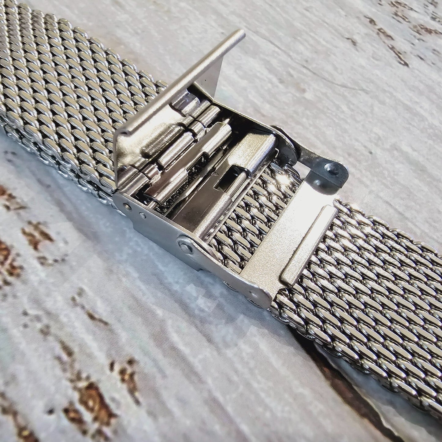 Heavy Duty Shark Mesh 2.5mm Watch Strap Band Milanese Bracelet Steel 18 20 22 mm - Wrist Envy