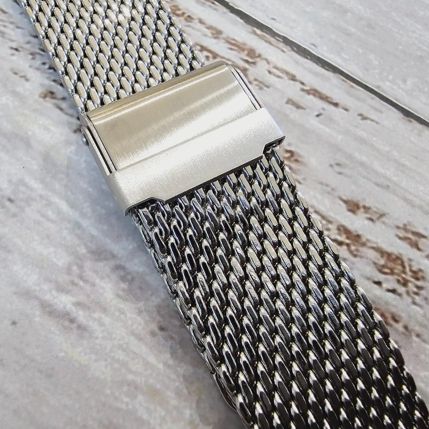 Heavy Duty Shark Mesh 2.5mm Watch Strap Band Milanese Bracelet Steel 18 20 22 mm - Wrist Envy