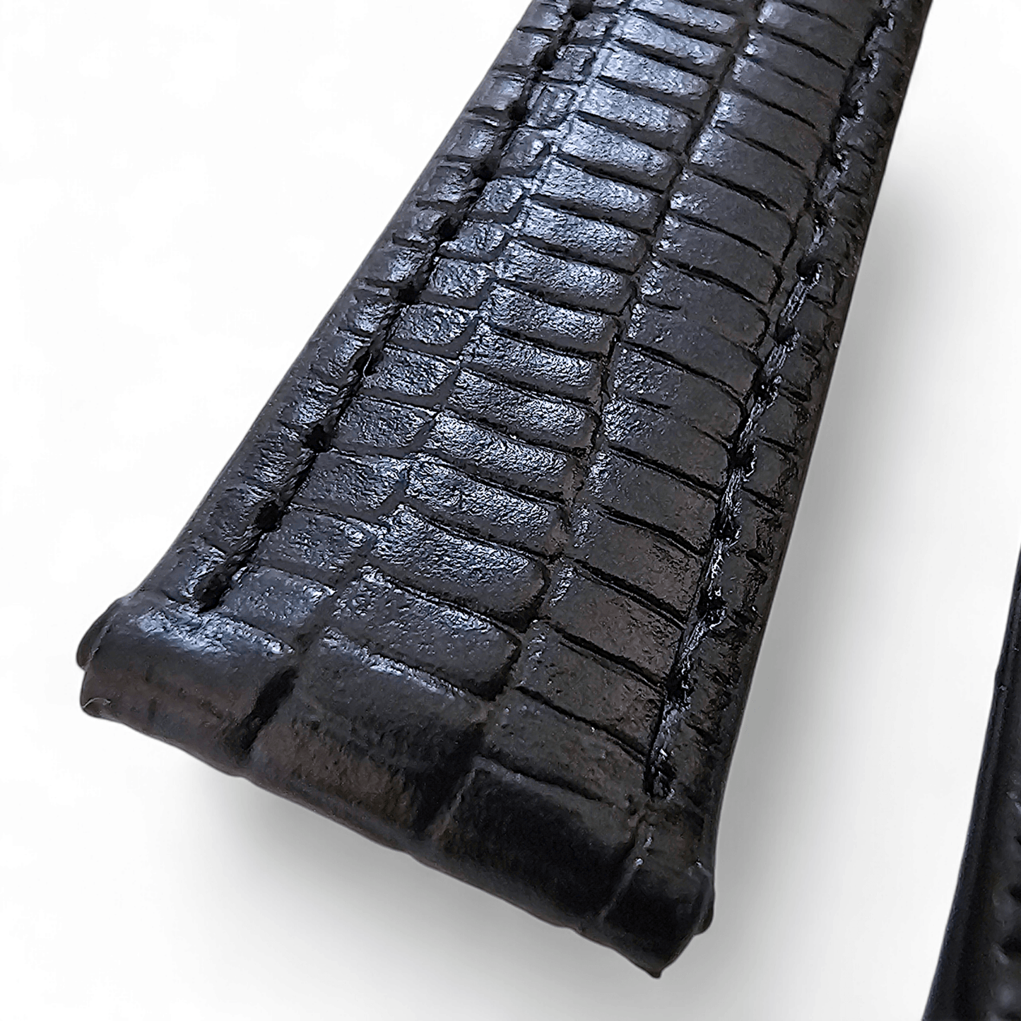 Luxury Leather Lizard Grain Watch Strap 20mm Black - Wrist Envy