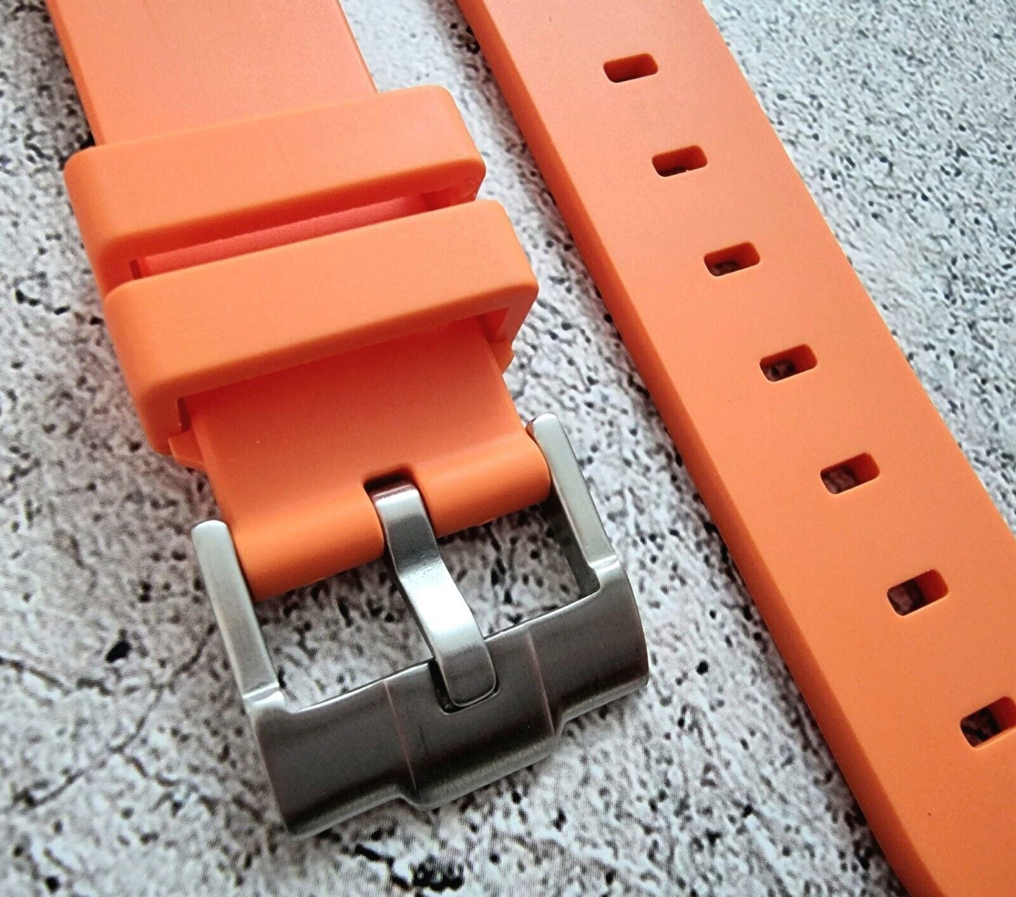 Premium Silicone Rubber Curved End Divers Watch Strap Band 20mm 21mm 22mm - Wrist Envy
