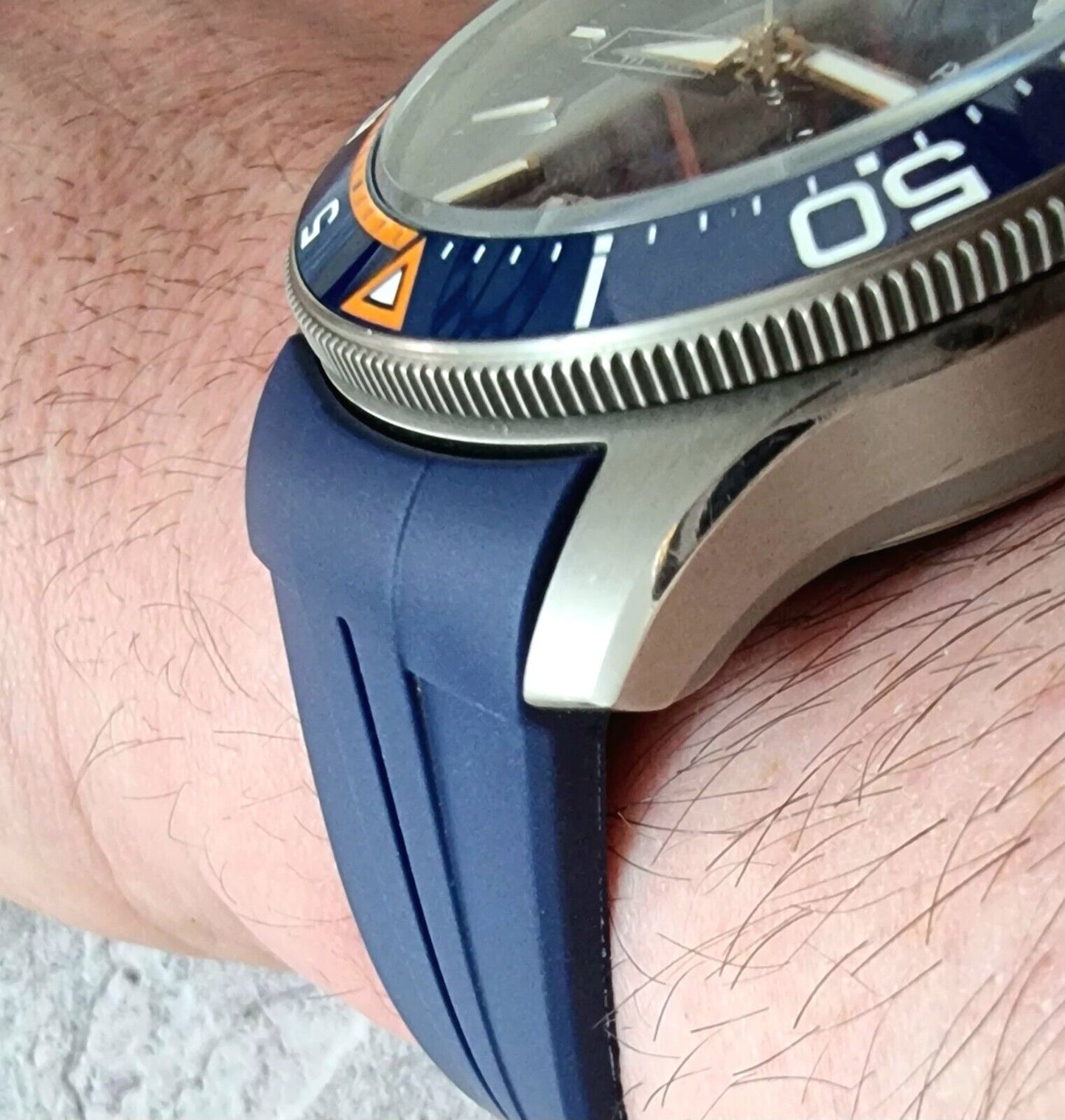 Premium Silicone Rubber Curved End Divers Watch Strap Band 20mm 21mm 22mm - Wrist Envy