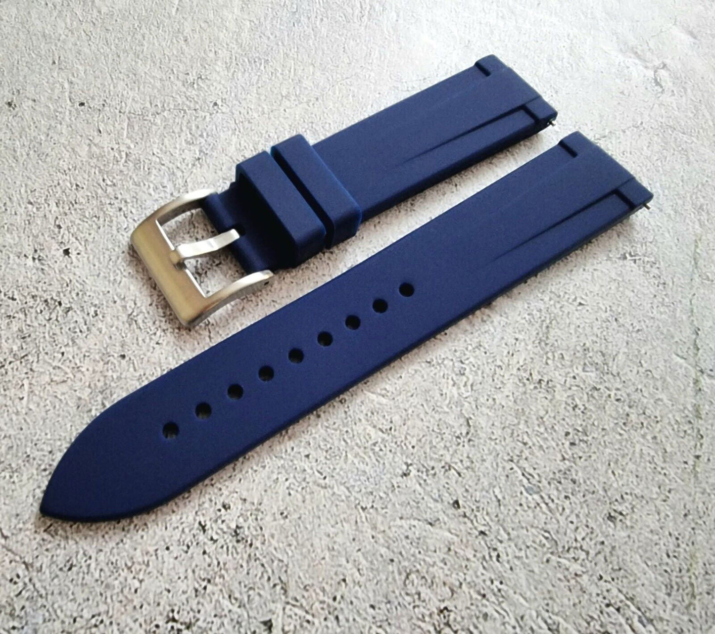 Silicone Rubber Watch Strap Band 22mm Blue - Wrist Envy