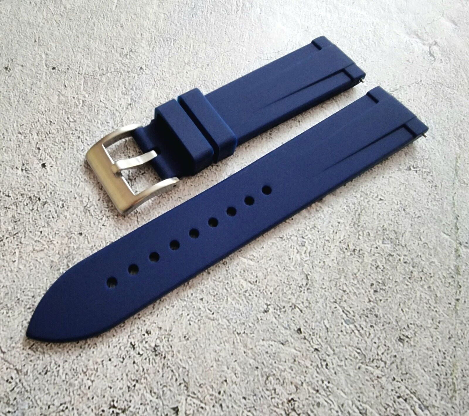 Silicone Rubber Watch Strap Band 22mm Blue - Wrist Envy