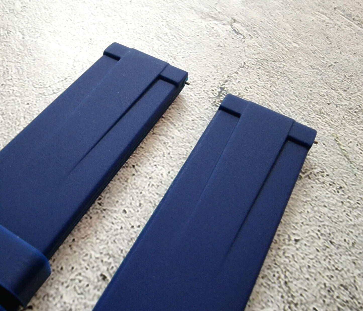 Silicone Rubber Watch Strap Band 22mm Blue - Wrist Envy