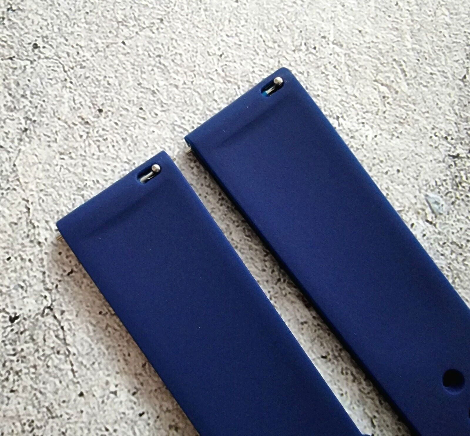 Silicone Rubber Watch Strap Band 22mm Blue - Wrist Envy