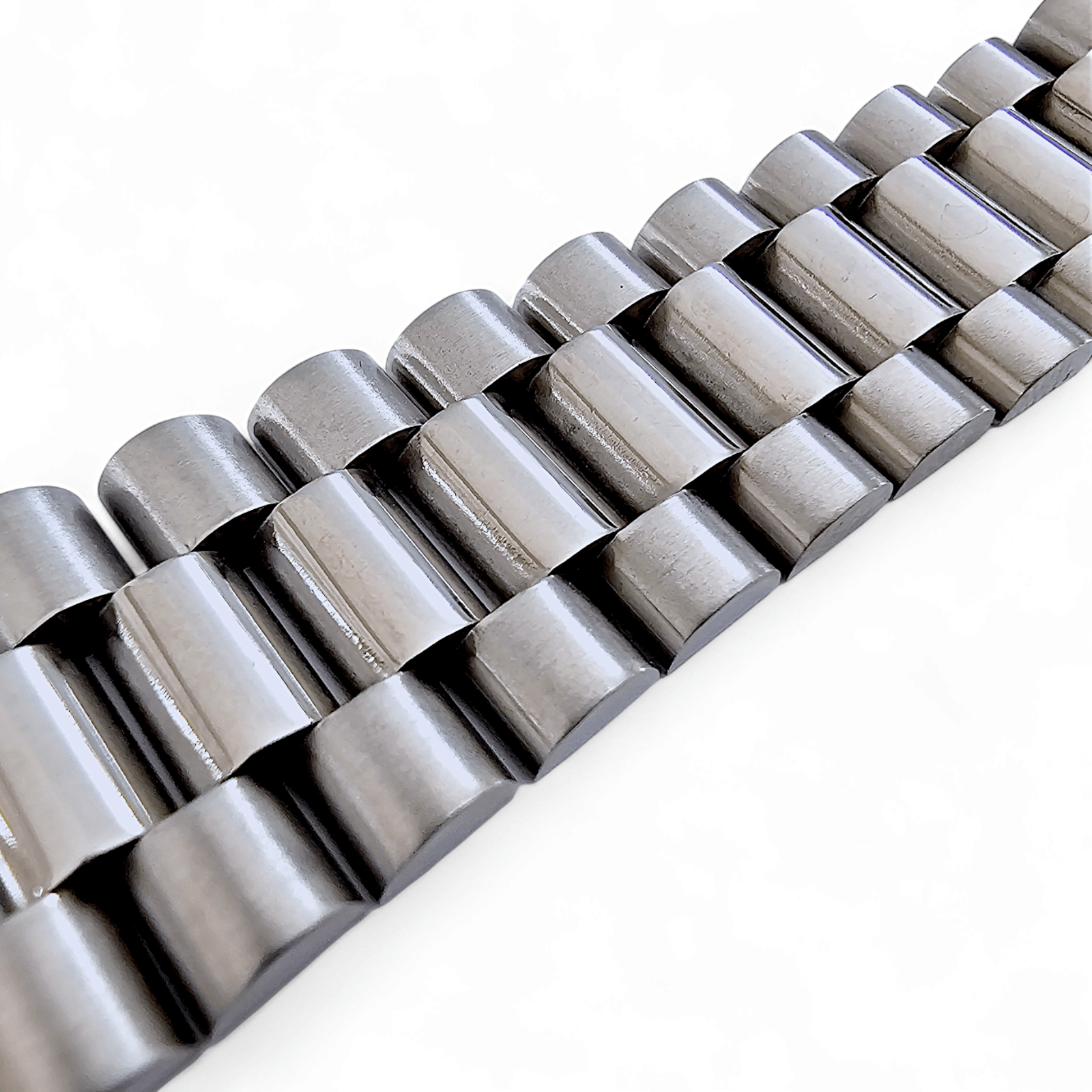 Solid Curved End 316L Stainless Steel Watch Bracelet 20mm - Wrist Envy