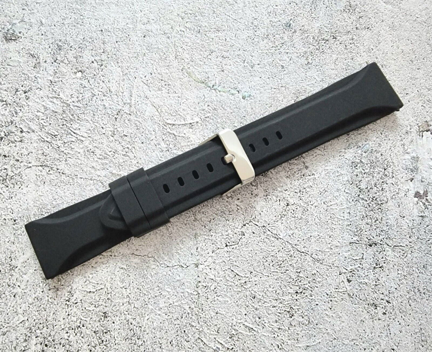 Thick Rubber Watch Strap 18mm Black - Wrist Envy