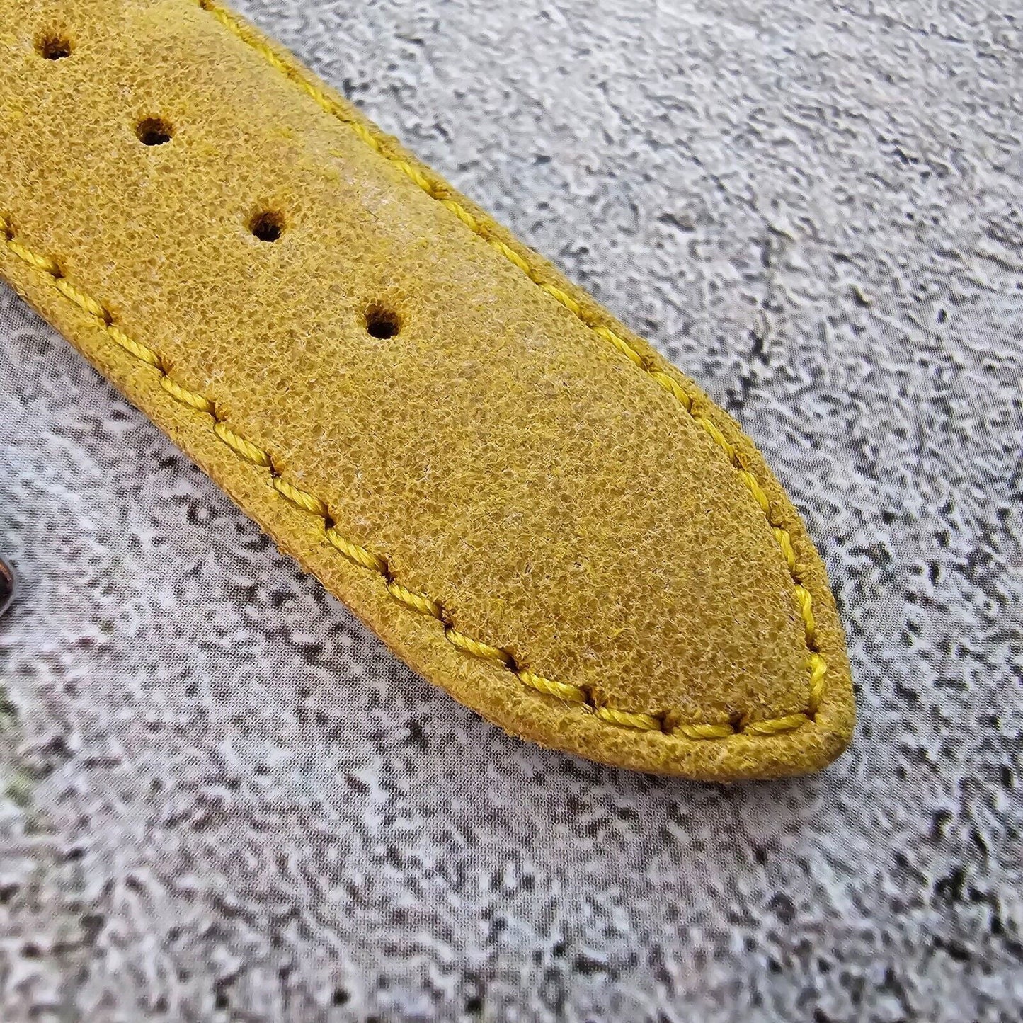 Vintage Leather Watch Strap 20mm Mustard - Wrist Envy