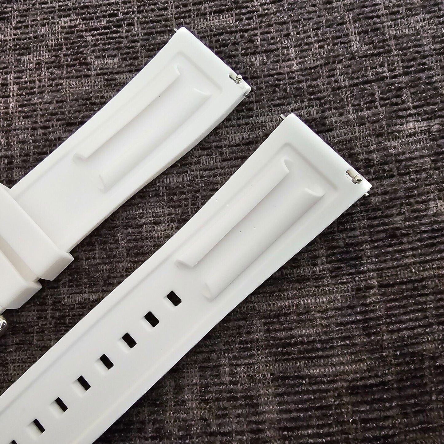 Watch Strap Band Silicone Rubber 22mm White Mens Divers Replacement Waterproof - Wrist Envy