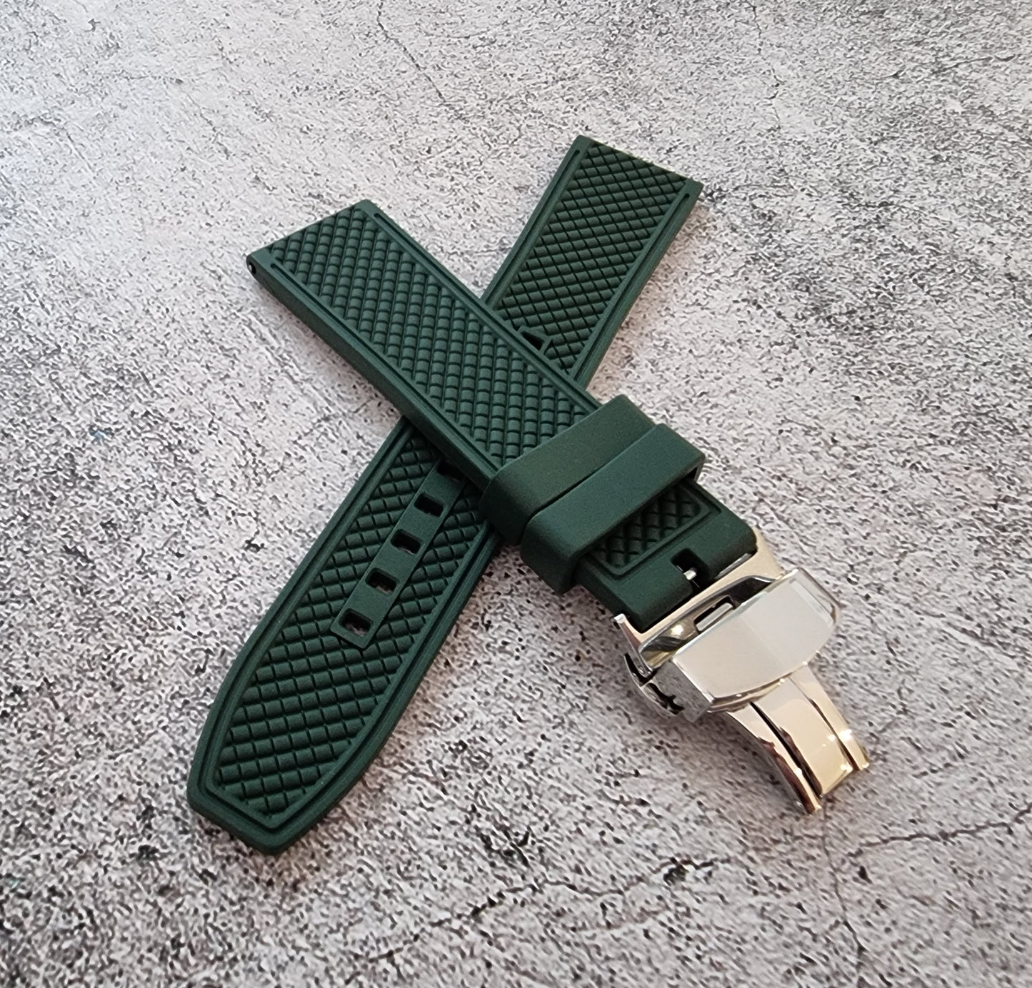 Superior Quality FKM Rubber Butterfly Deployment Watch Strap Band 20mm 22mm