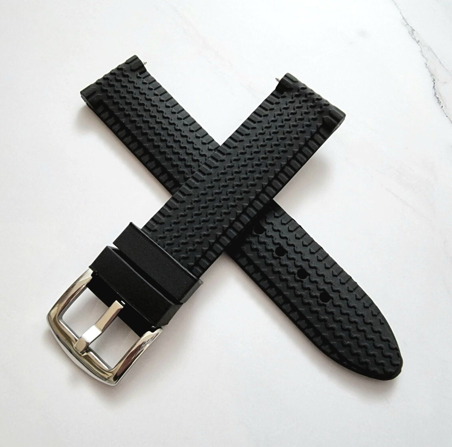 Tyre Tread Silicone Rubber Watch Strap Band 18mm 20mm 22mm 24mm Black With Pins