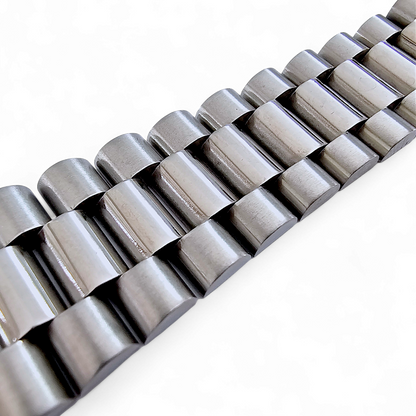 Solid Curved End 316L Stainless Steel Watch Bracelet 20mm