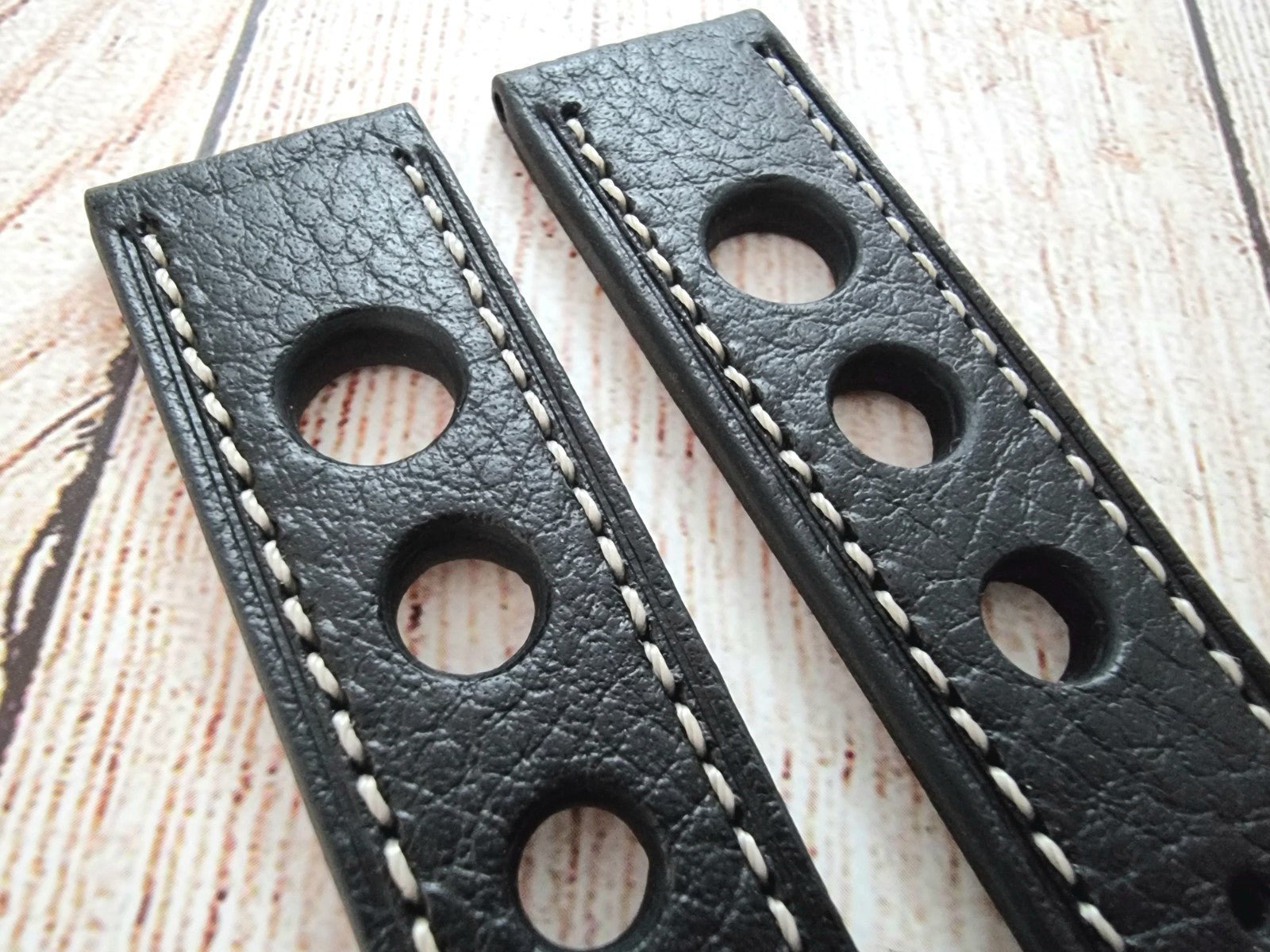 Leather Rally Racing Watch Strap 22mm Black - Wrist Envy