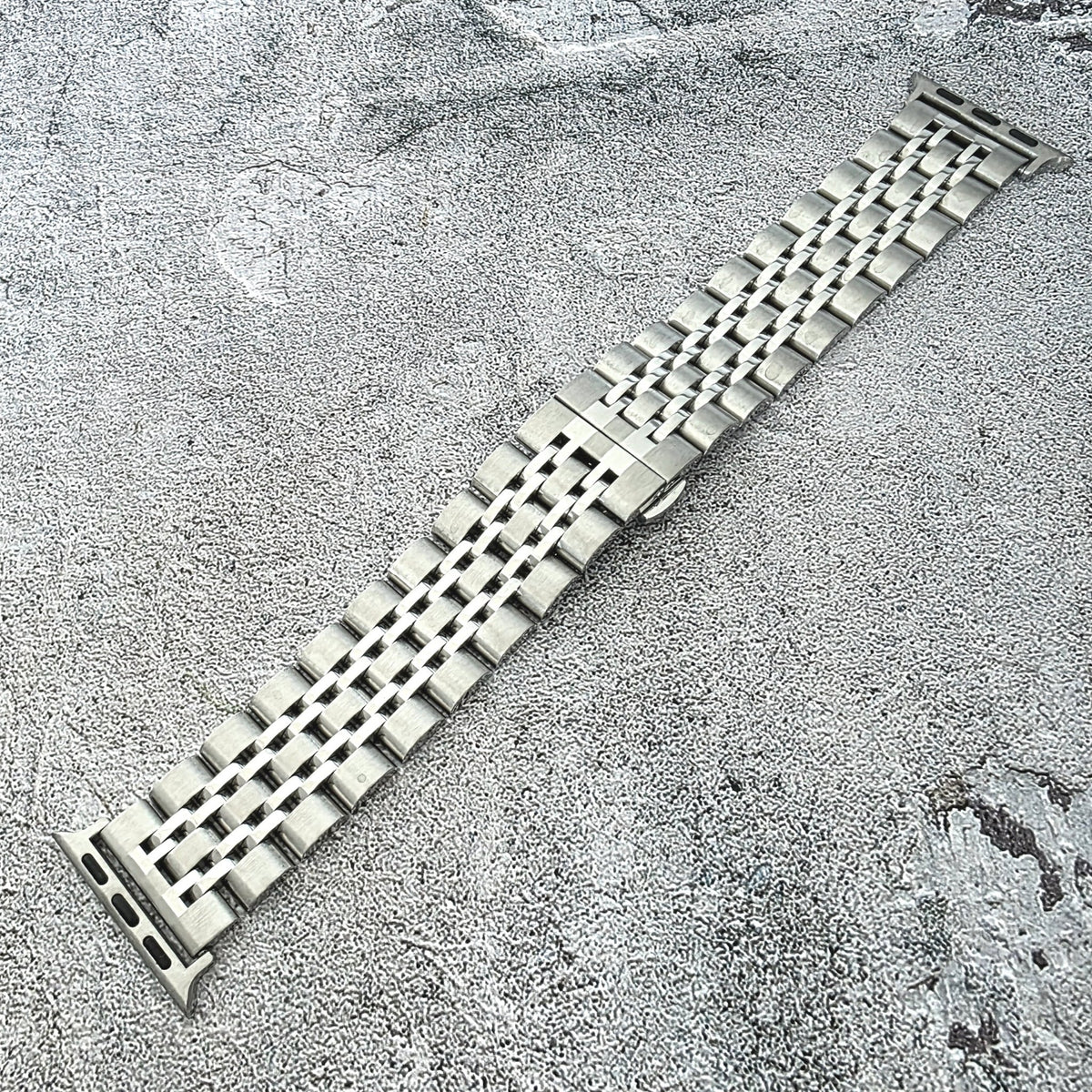 Luxury Bracelet for Apple Watch Silver - Wrist Envy