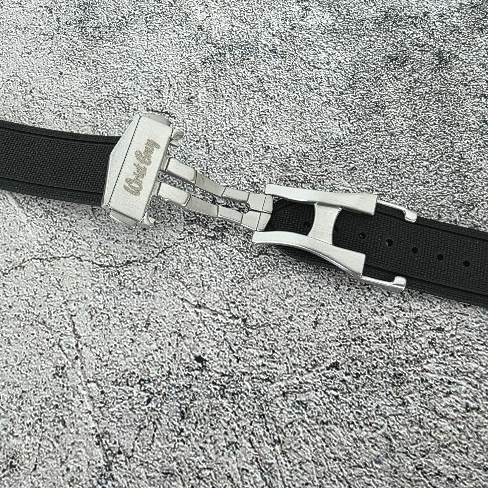 Marine Pro Deploy FKM Rubber Watch Strap 20mm 21mm 22mm Black - Wrist Envy