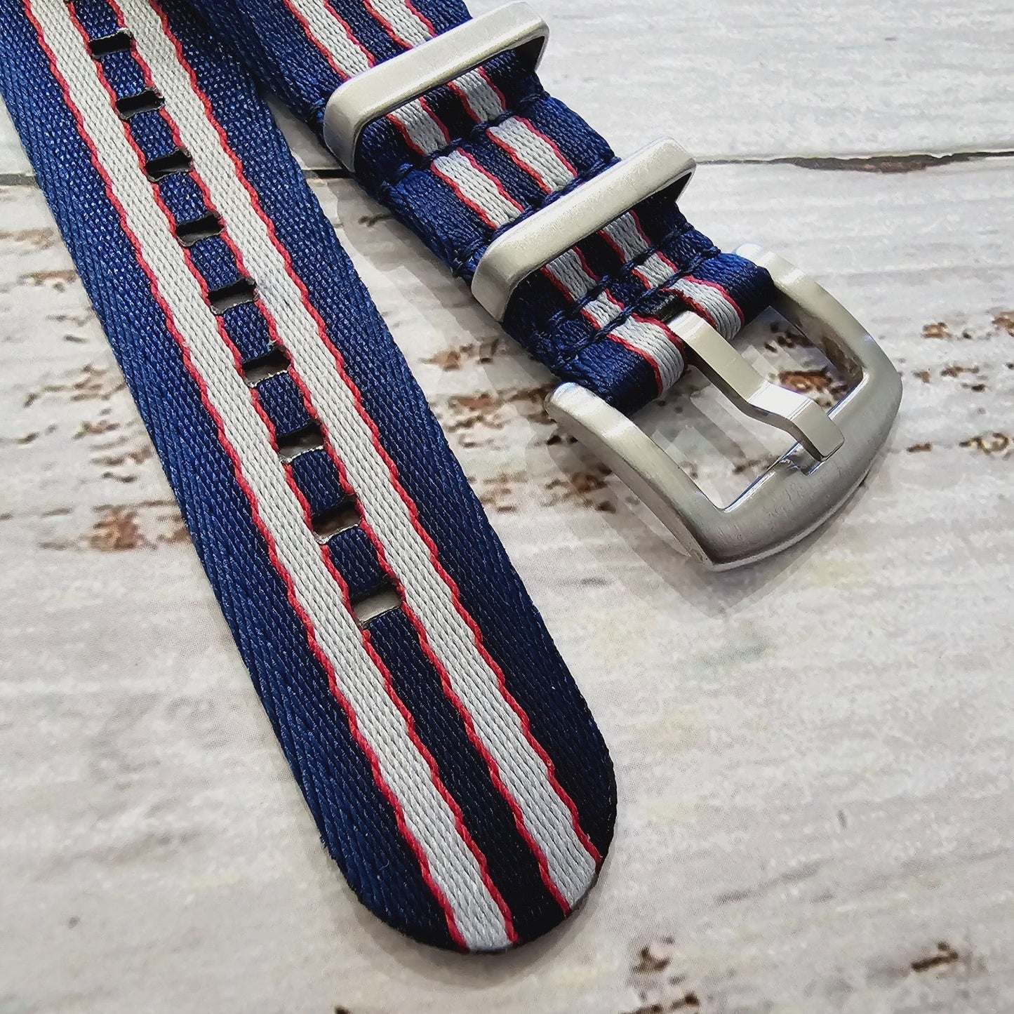 Nylon Military Watch Strap Band One Piece G10 MOD Divers Mens 22mm Blue Red Grey - Wrist Envy