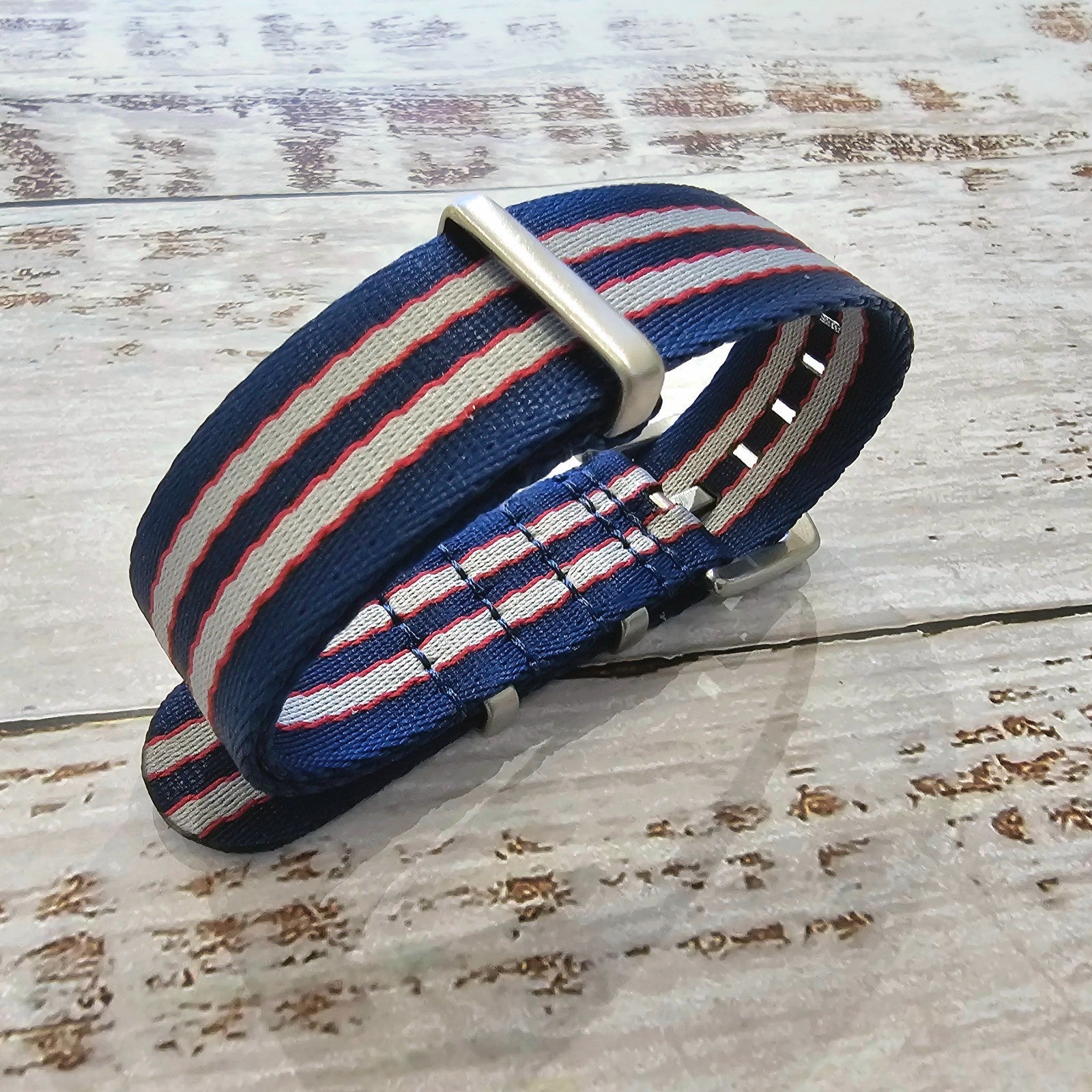 Nylon Military Watch Strap Band One Piece G10 MOD Divers Mens 22mm Blue Red Grey - Wrist Envy