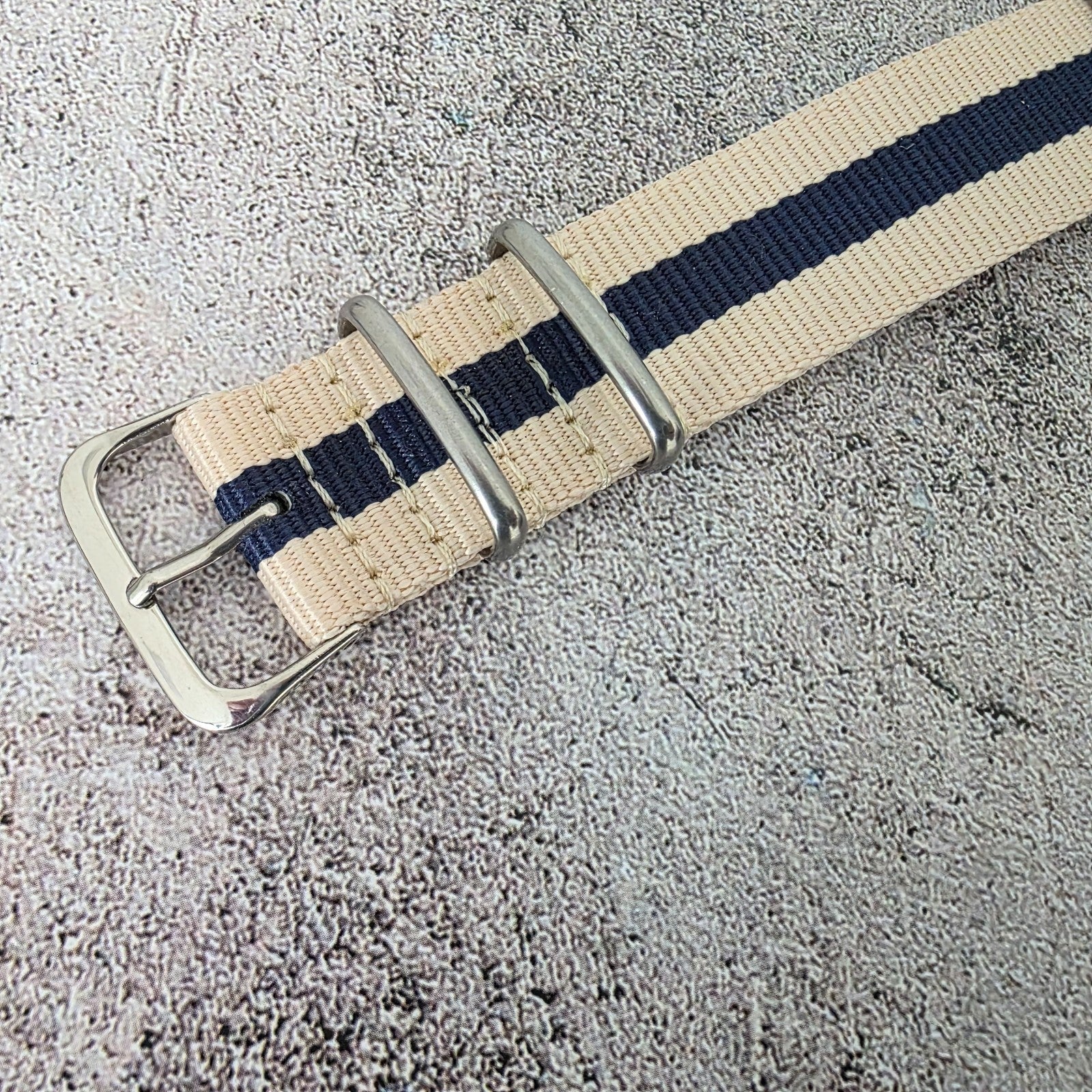 Nylon NATO Watch Strap Band One Piece G10 Military MOD Divers 22mm Khaki Blue UK - Wrist Envy