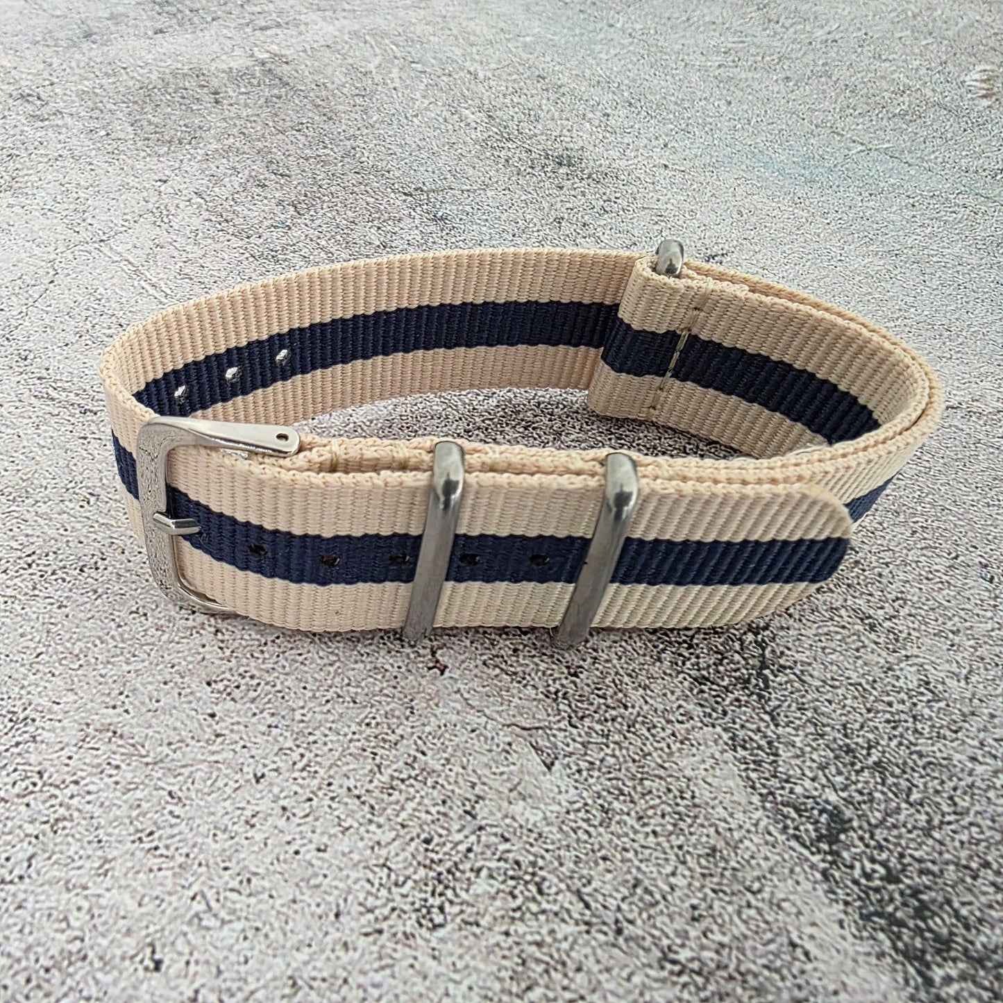 Nylon NATO Watch Strap Band One Piece G10 Military MOD Divers 22mm Khaki Blue UK - Wrist Envy