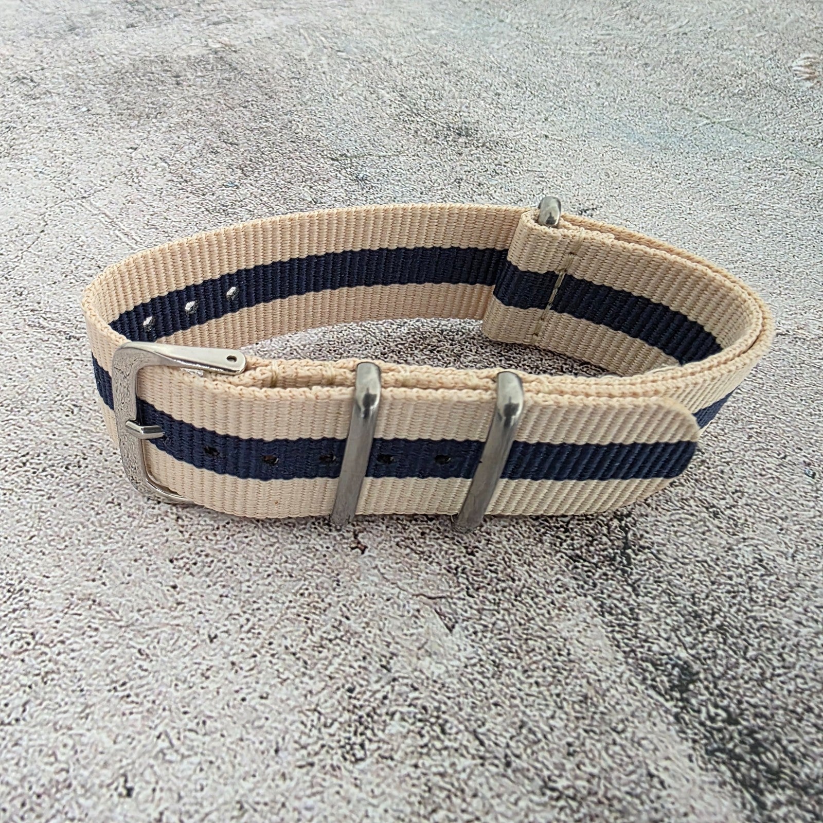 Nylon NATO Watch Strap Band One Piece G10 Military MOD Divers 22mm Khaki Blue UK - Wrist Envy