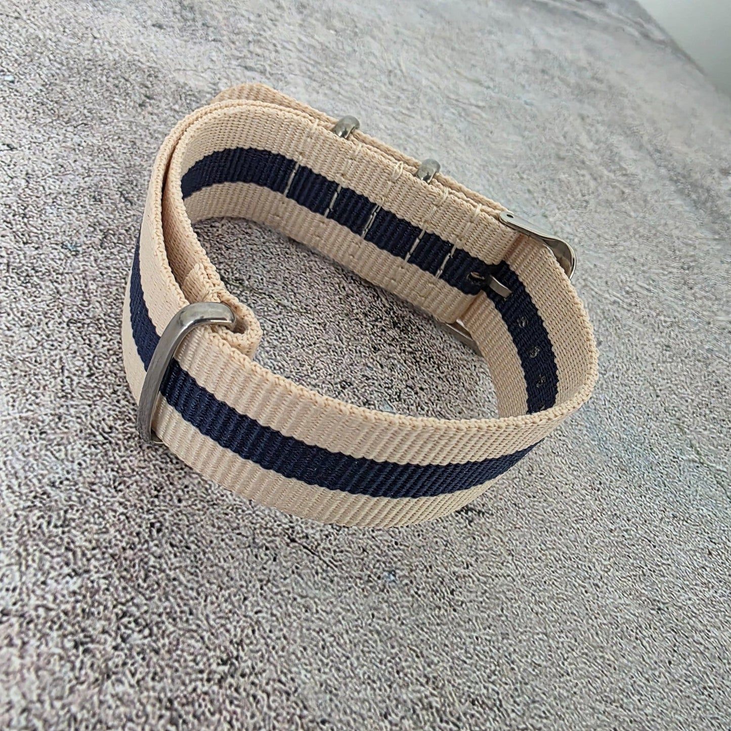 Nylon NATO Watch Strap Band One Piece G10 Military MOD Divers 22mm Khaki Blue UK - Wrist Envy