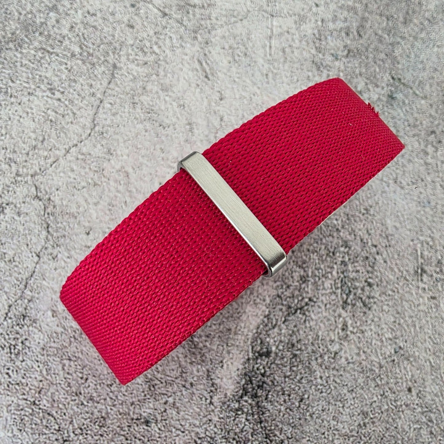 Nylon NATO Watch Strap Band One Piece Thick G10 Military MOD Divers 22mm Red UK - Wrist Envy