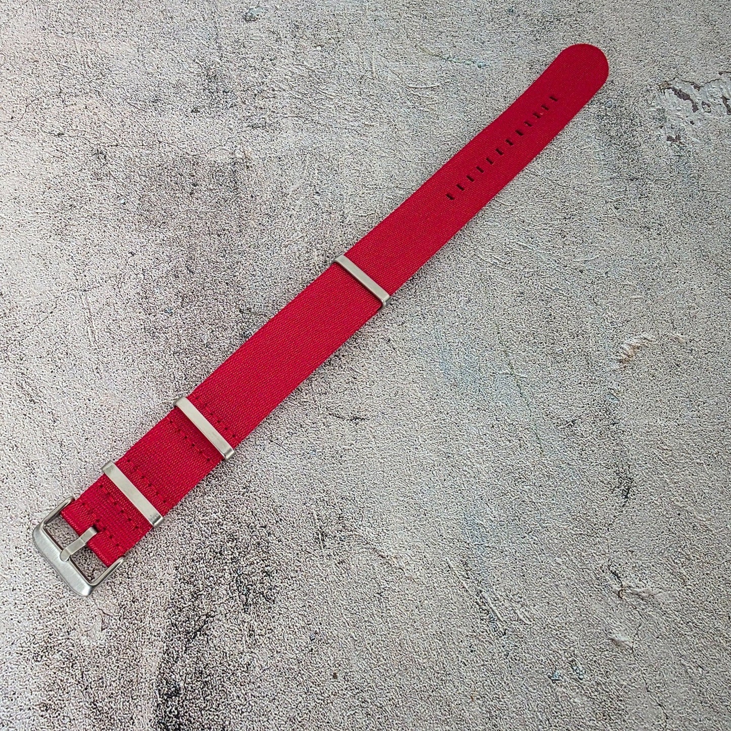 Nylon NATO Watch Strap Band One Piece Thick G10 Military MOD Divers 22mm Red UK - Wrist Envy