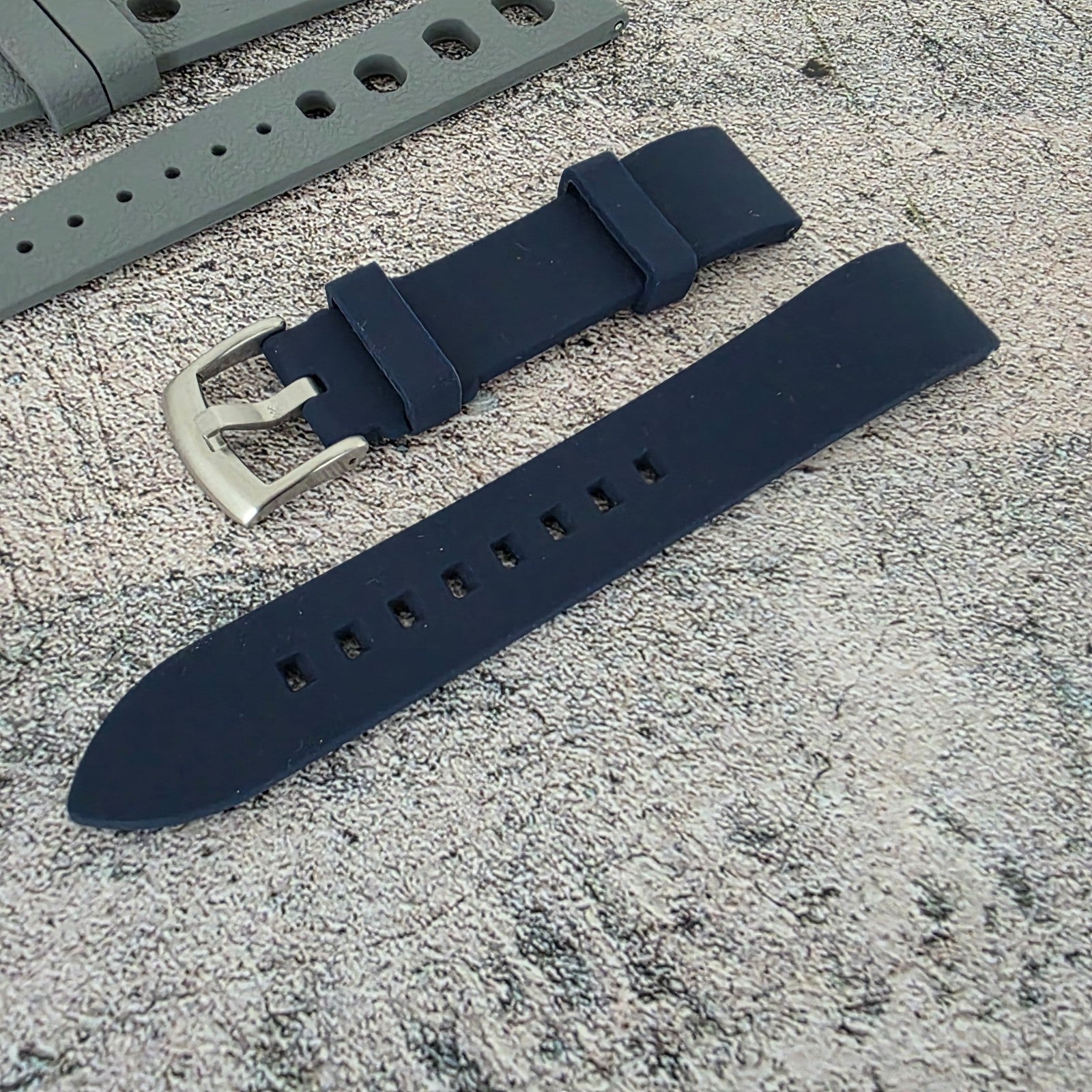 Rubber Watch Straps 20mm Job Lot x10 RRP £130 Two Piece Mixed Colours UK - Wrist Envy